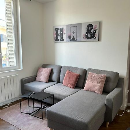 Pink Cosy Leilighet Louviers Eksteriør bilde