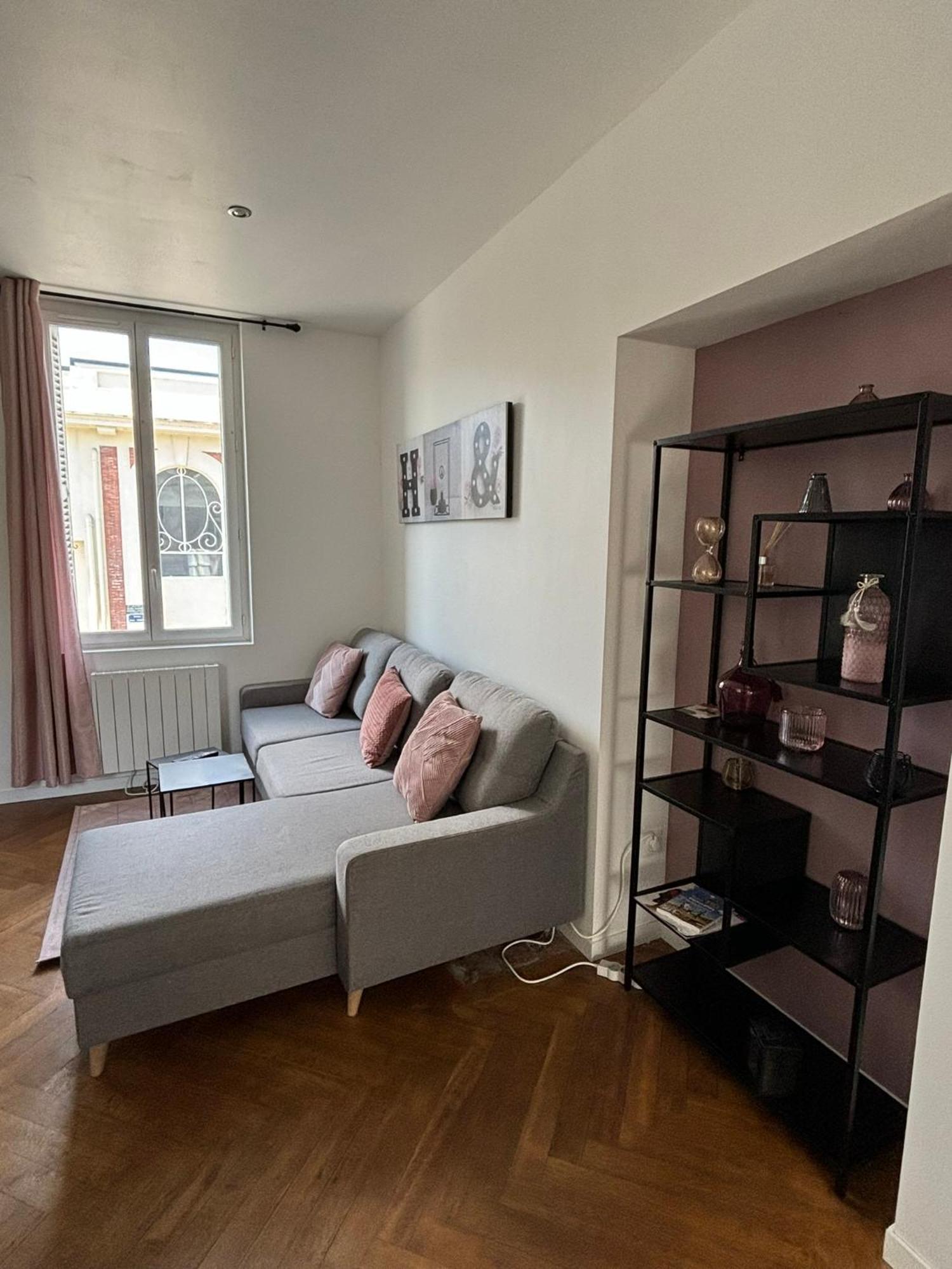 Pink Cosy Leilighet Louviers Eksteriør bilde