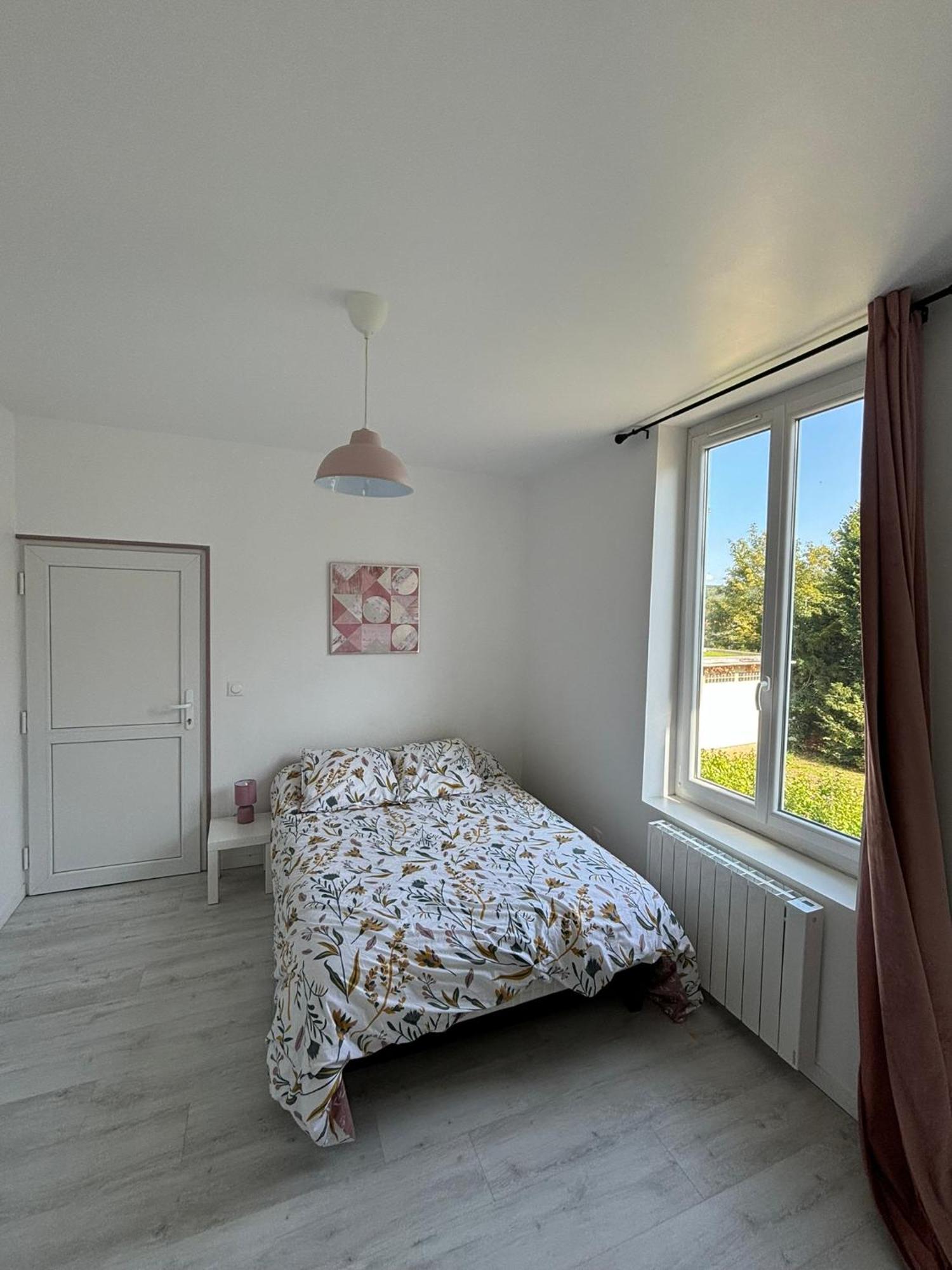 Pink Cosy Leilighet Louviers Eksteriør bilde